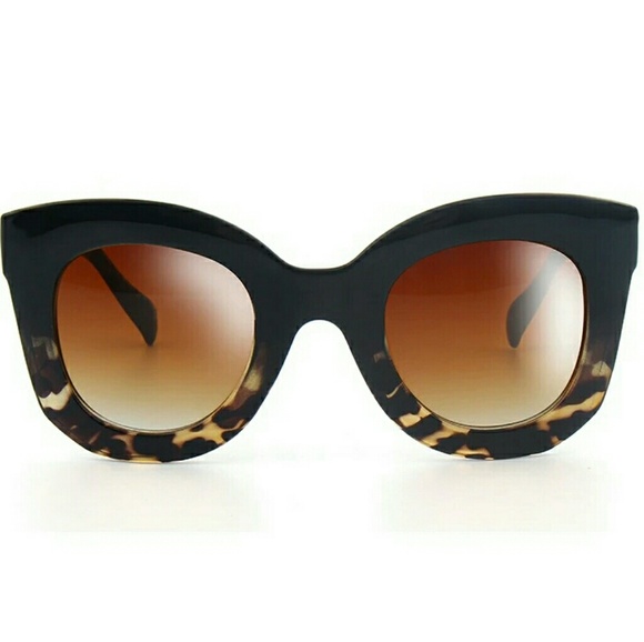 NEW PAIR OF CAT EYE SUNGLASSES - Picture 3 of 6